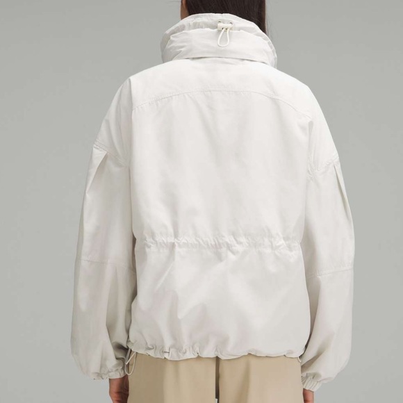 Lululemon lightweight cinch-waist jacket - Picture 5 of 12
